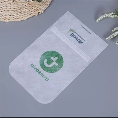 Поклопац ваздухопловног наслона за главу